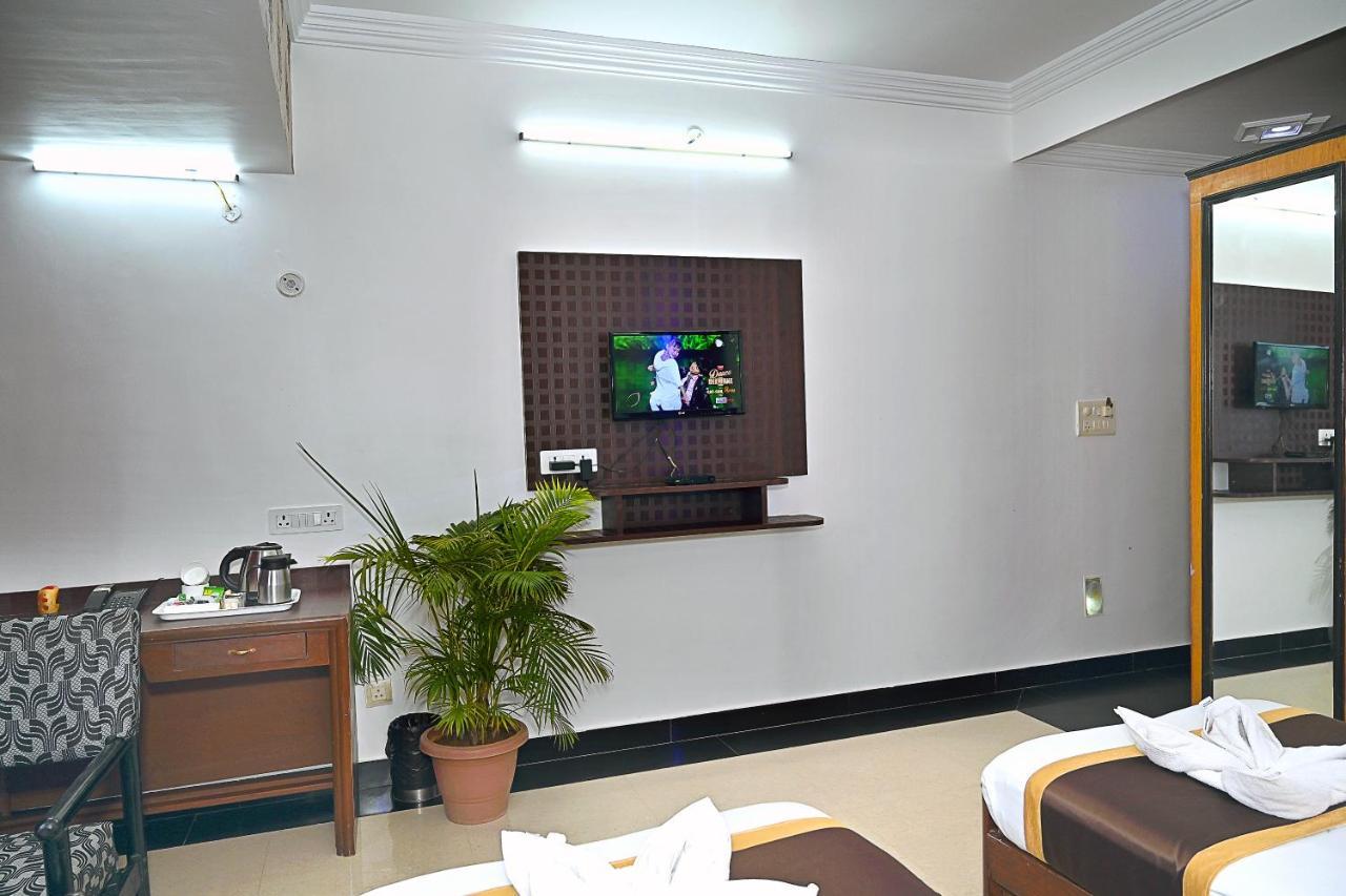 Hotel Rajhans International Bhāgalpur Εξωτερικό φωτογραφία