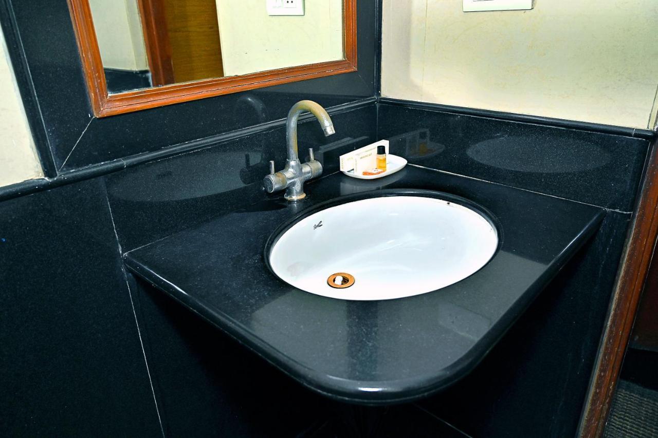 Hotel Rajhans International Bhāgalpur Εξωτερικό φωτογραφία