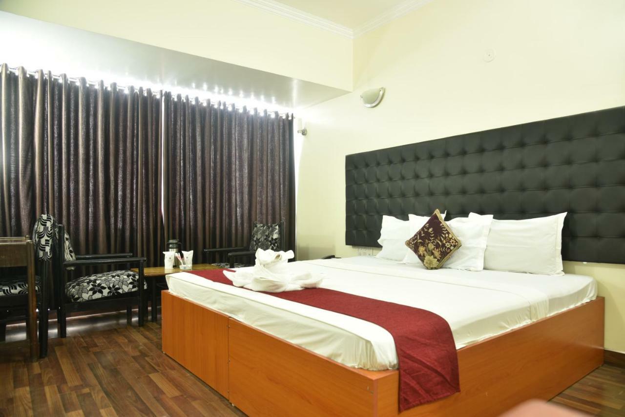 Hotel Rajhans International Bhāgalpur Εξωτερικό φωτογραφία